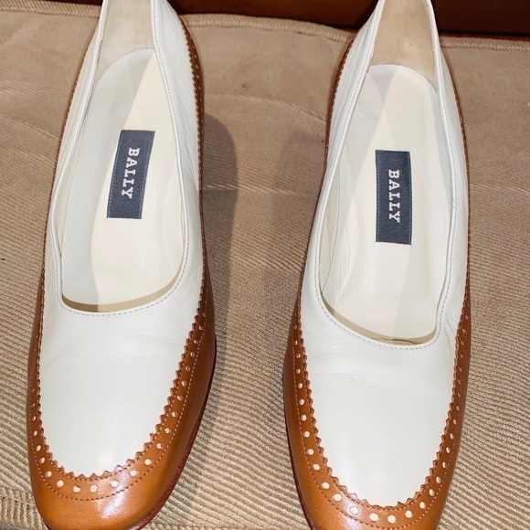 BALLY "Locle" Ladies Pumps. - Picture 3 of 12
